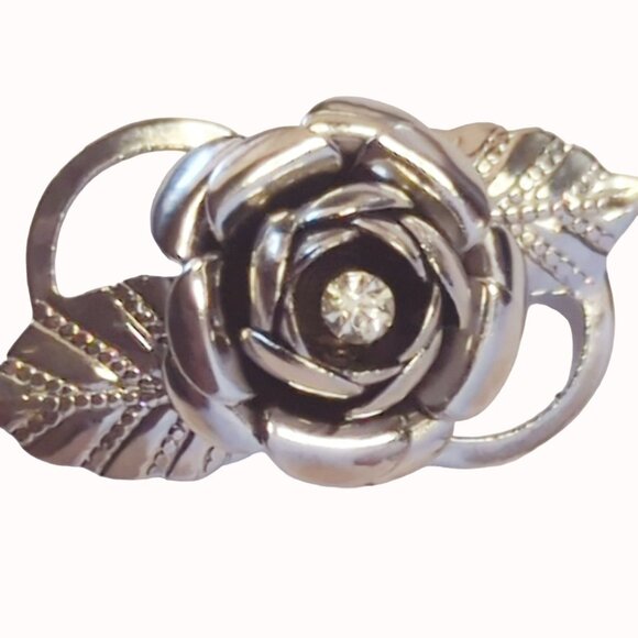Vintage Hollywood Regency Style Silver Rose Brooch With Rhinestone Center - Picture 2 of 4